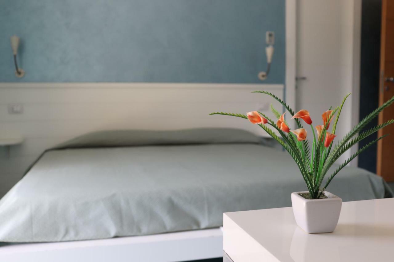 Bed and Breakfast Rock Garden Geata Exterior foto
