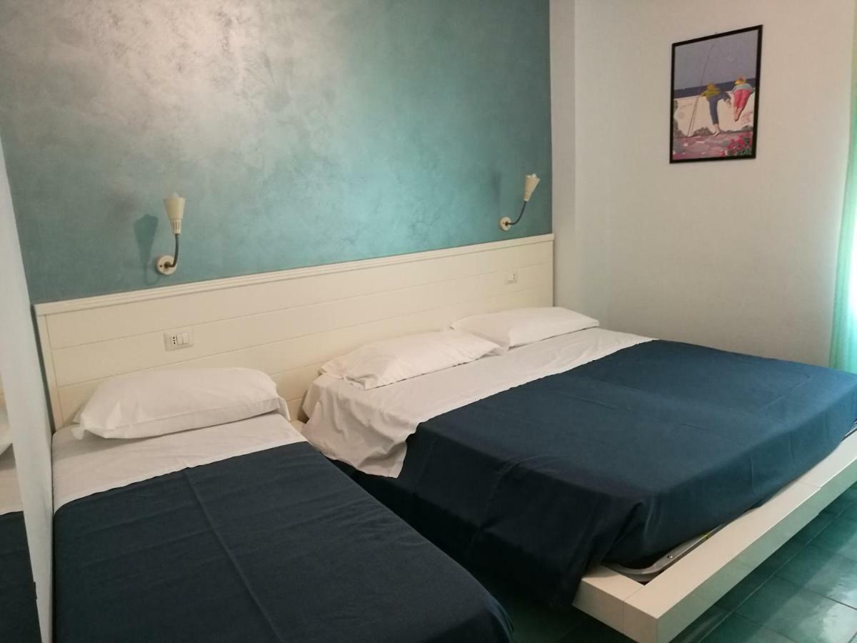 Bed and Breakfast Rock Garden Geata Exterior foto